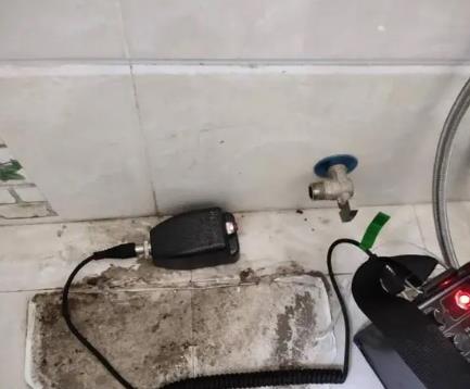 玛多屋顶漏水维修公司分享下卫生间漏水的危害及解决方法